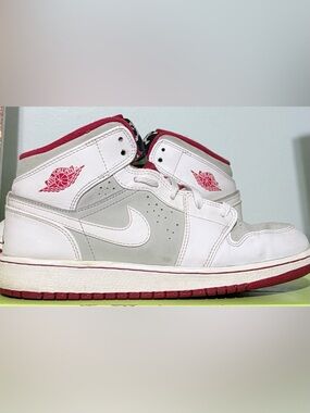 Jordan Kids' White & Red Retro High-Top Sneakers